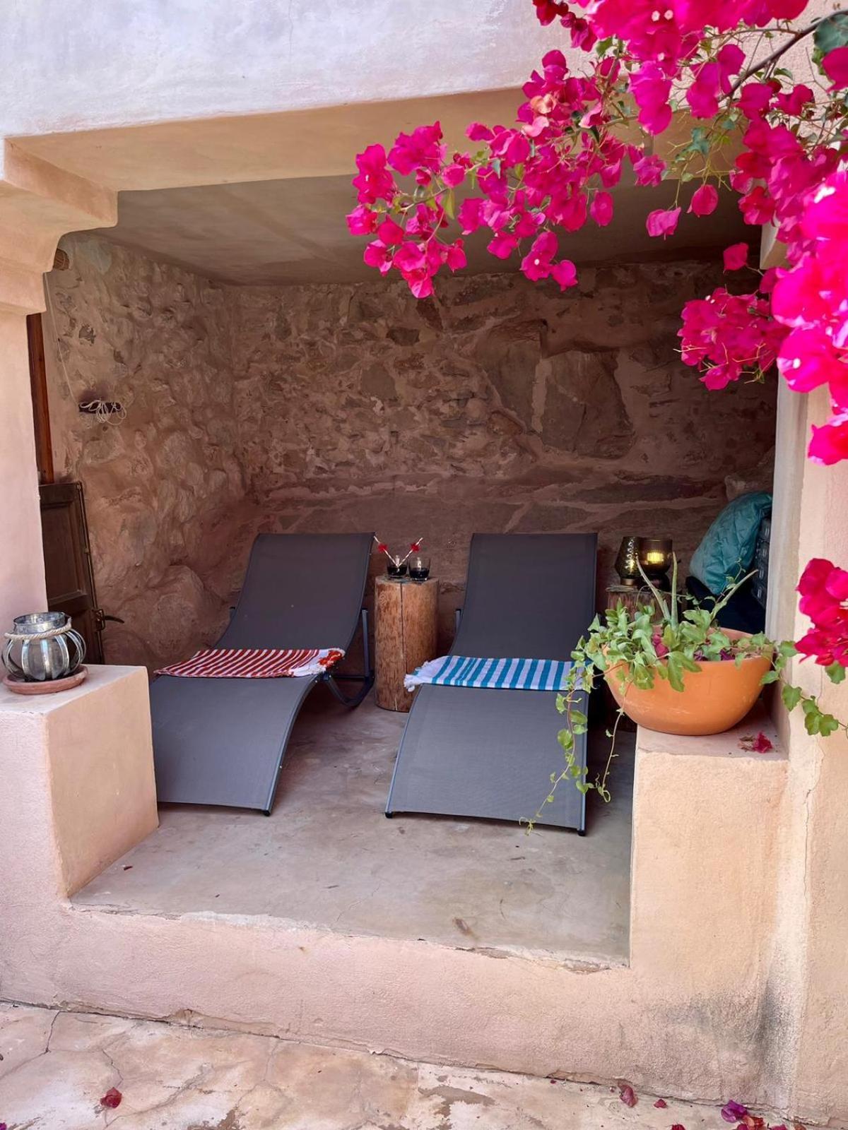 Casa Con Vistas Al Mar Y Patio De Buganvillas Aigues ภายนอก รูปภาพ
